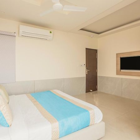 Hotel Star By Star Group- Near Delhi Airport New Delhi Exterior photo
