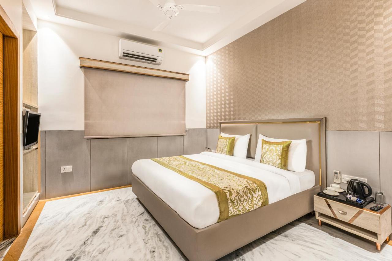 Hotel Star By Star Group- Near Delhi Airport New Delhi Exterior photo
