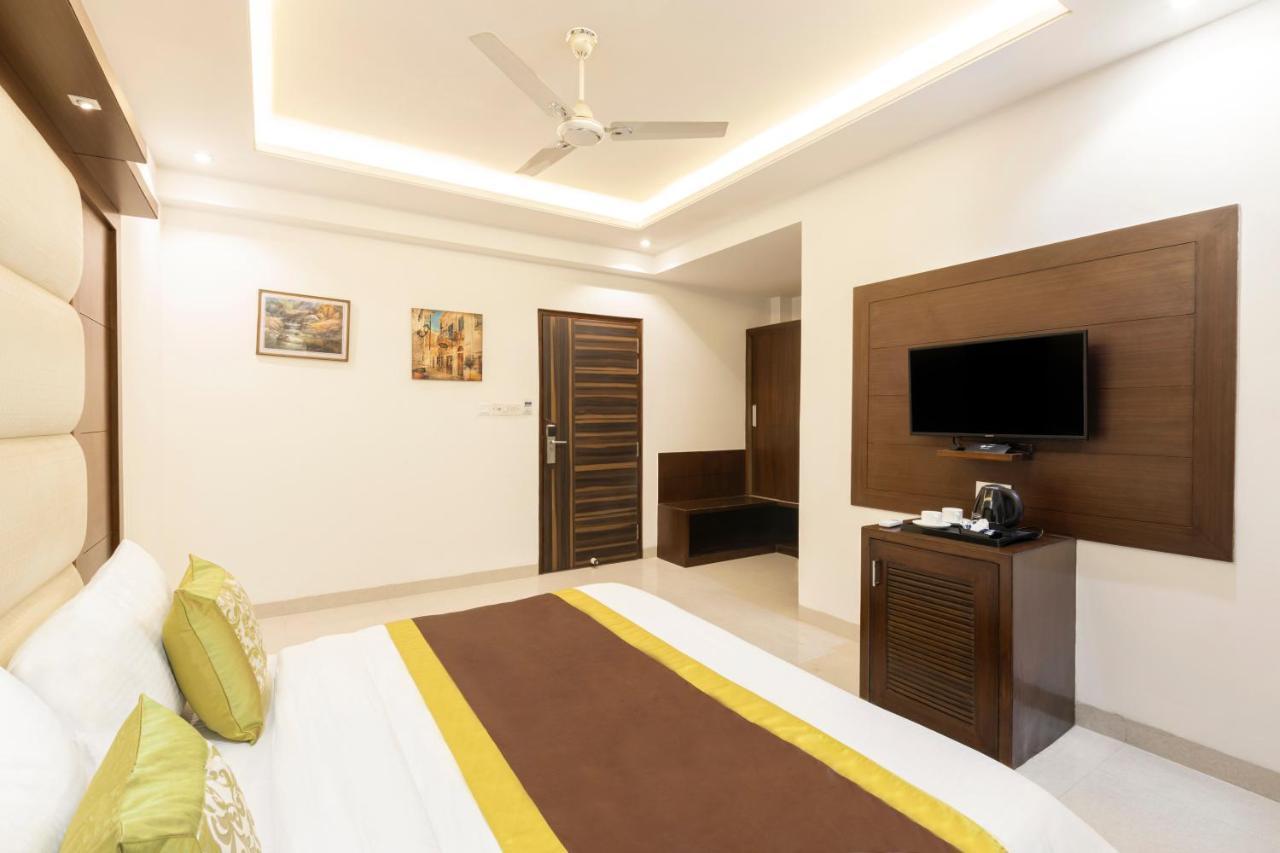 Hotel Star By Star Group- Near Delhi Airport New Delhi Exterior photo