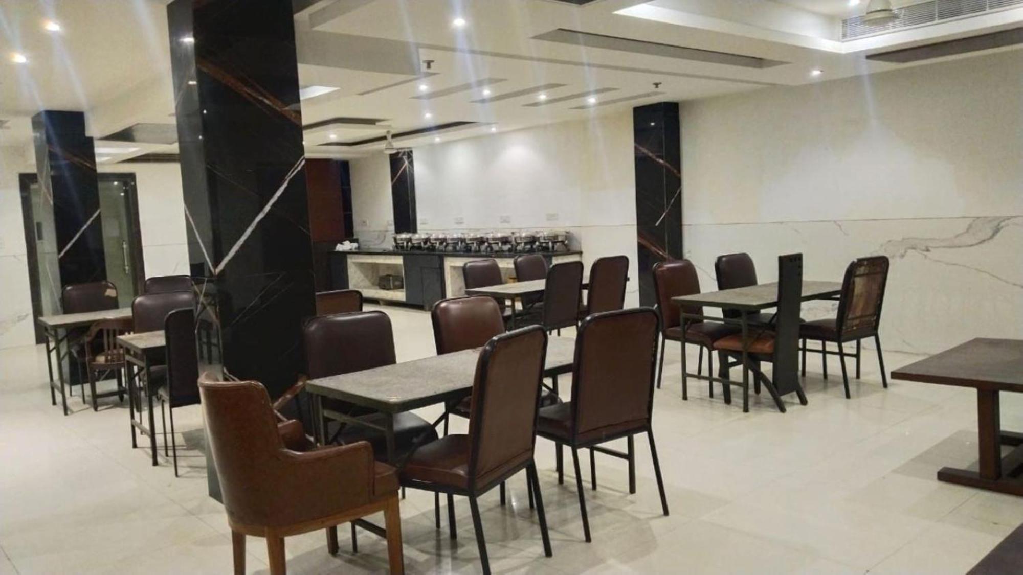 Hotel Star By Star Group- Near Delhi Airport New Delhi Exterior photo