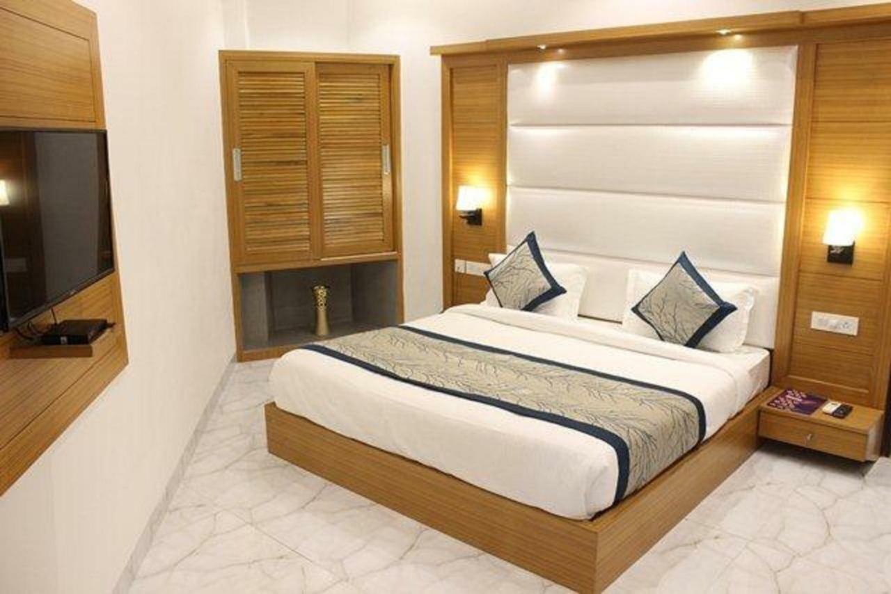 Hotel Star By Star Group- Near Delhi Airport New Delhi Exterior photo