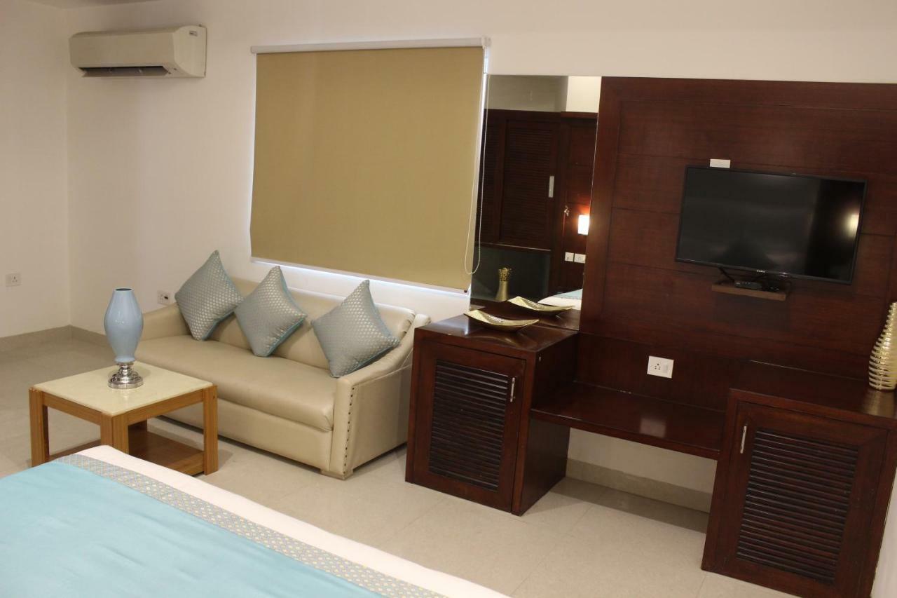 Hotel Star By Star Group- Near Delhi Airport New Delhi Exterior photo